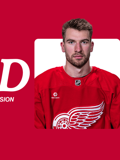 Red Wings sign Tim Gettinger to one-year contract extension